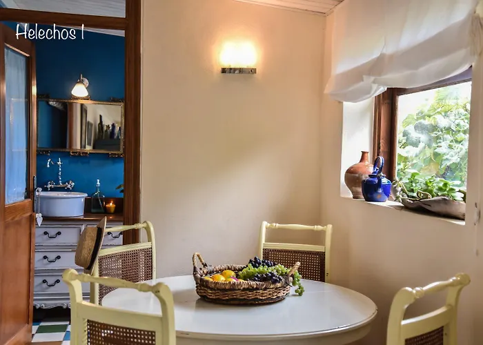 Emblematica Helechos