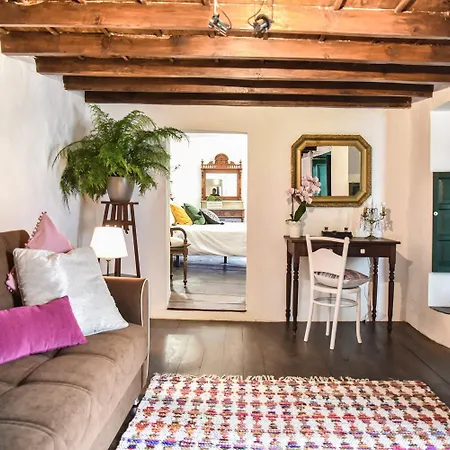 Emblematica Helechos *